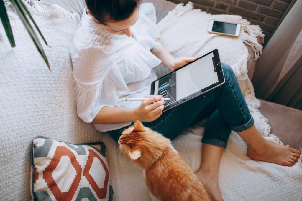 Freelancer using AI tools for online work